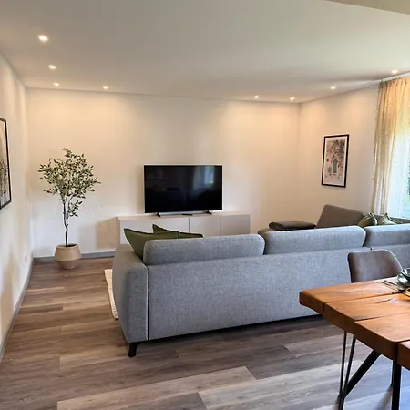 アパート Liva Modernes Mit Kostenlosem Parkplatz *