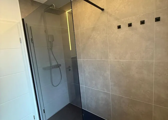 Liva Modernes Mit Kostenlosem Parkplatz * Herdorf